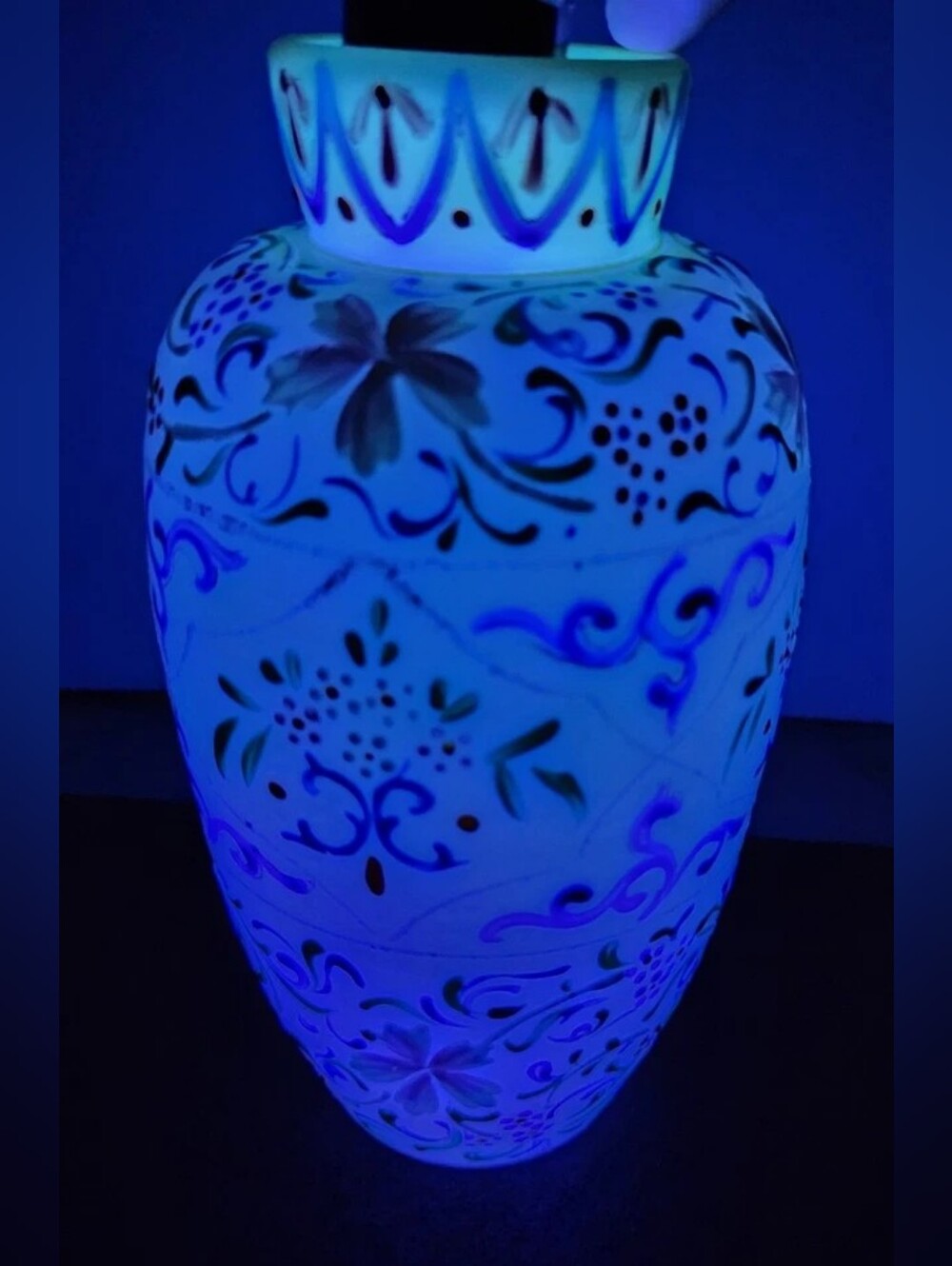 Antique 1800's Thomas Webb 6" Vase Moroccan Tapestry Hand Painted Opaline Glass - Picture 3 of 16